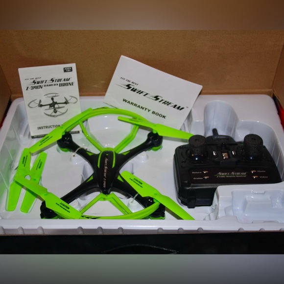 Camera Drone - Swift Stream Z-34CV - Brand New - Picture 4 of 9